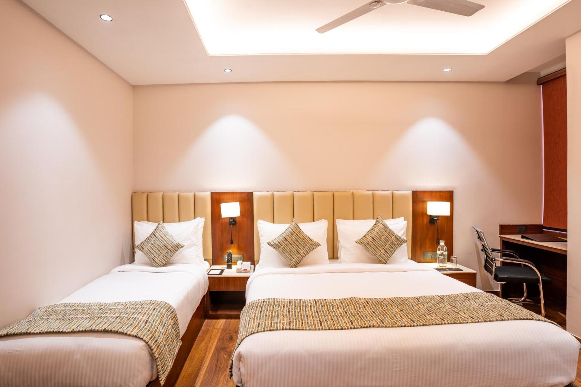Regenta Place Raaj Agra, Tajganj Agra  Esterno foto